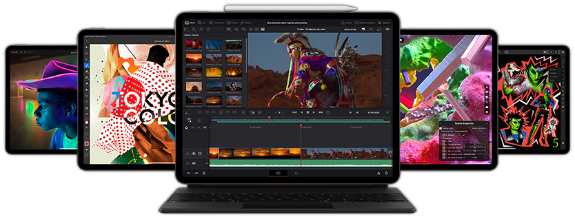 Vista frontal de un iPad Pro con un Smart Keyboard Folio y un Apple Pencil acoplados con la app Resolve for iPad abierta en la pantalla. Detrás aparecen otros dispositivos iPad